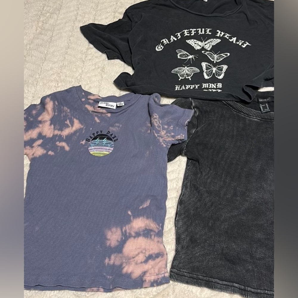 Garage, Public Library, And Forever 21 3 Shirts SOLD TOGETHER